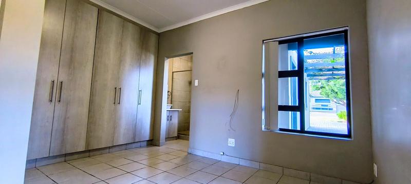 2 Bedroom Property for Sale in Blue Mountain Village Western Cape